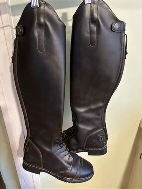 Women's Tall Lace-Up Riding Boots in Dark Brown Tuffrider